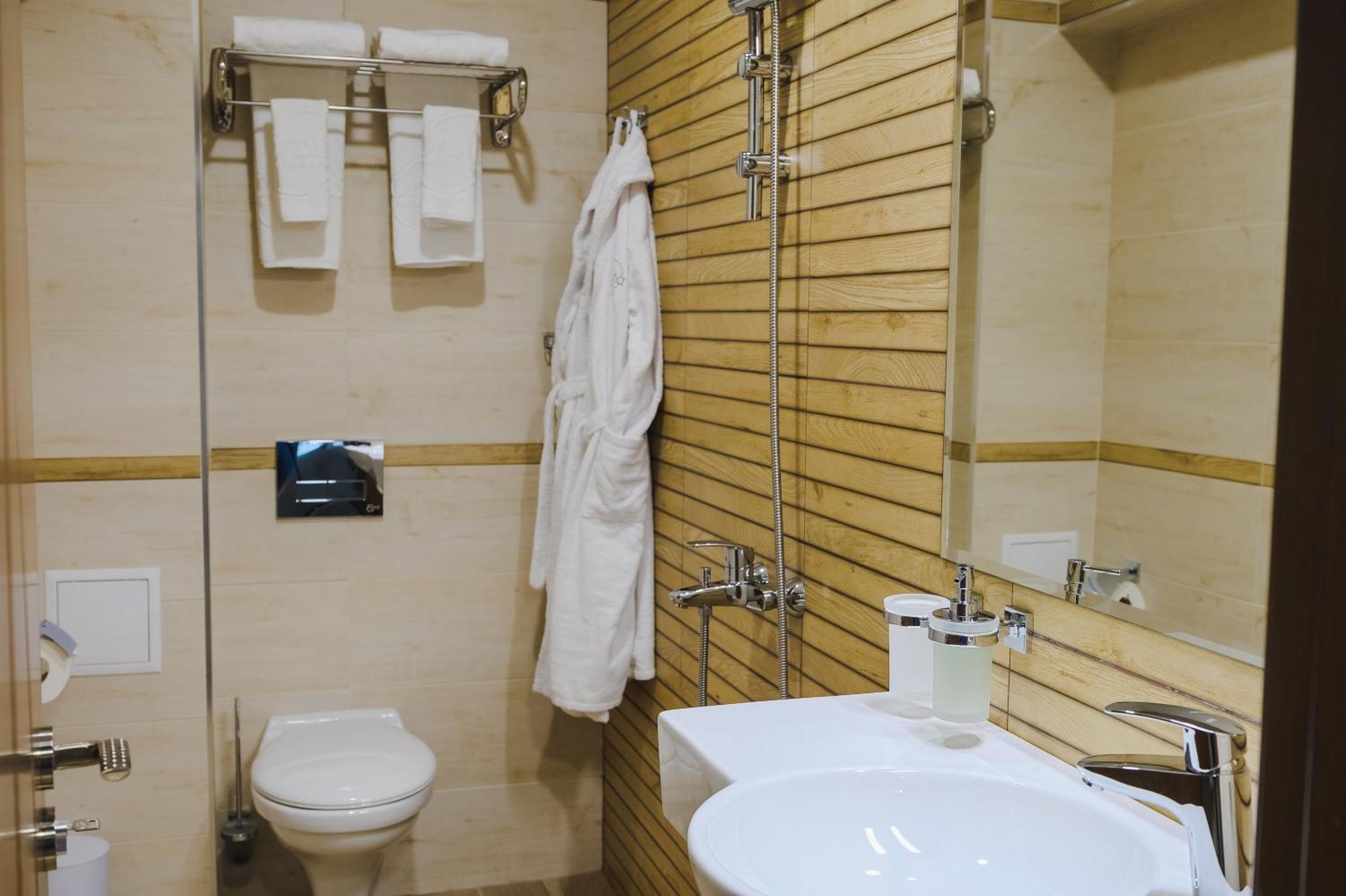 Spa Hotel Orbita บลาโกเอฟกราด ภายนอก รูปภาพ